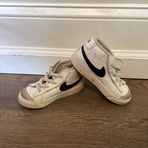 Nike Blazers Kids size 9